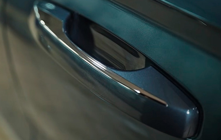 Оклейка ниши под ручки Geely (Джили)